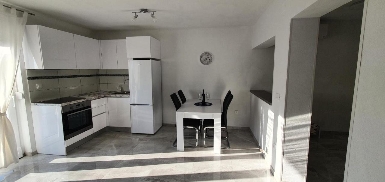 Apartmani Naomi&Leo Senj  Eksteriør bilde