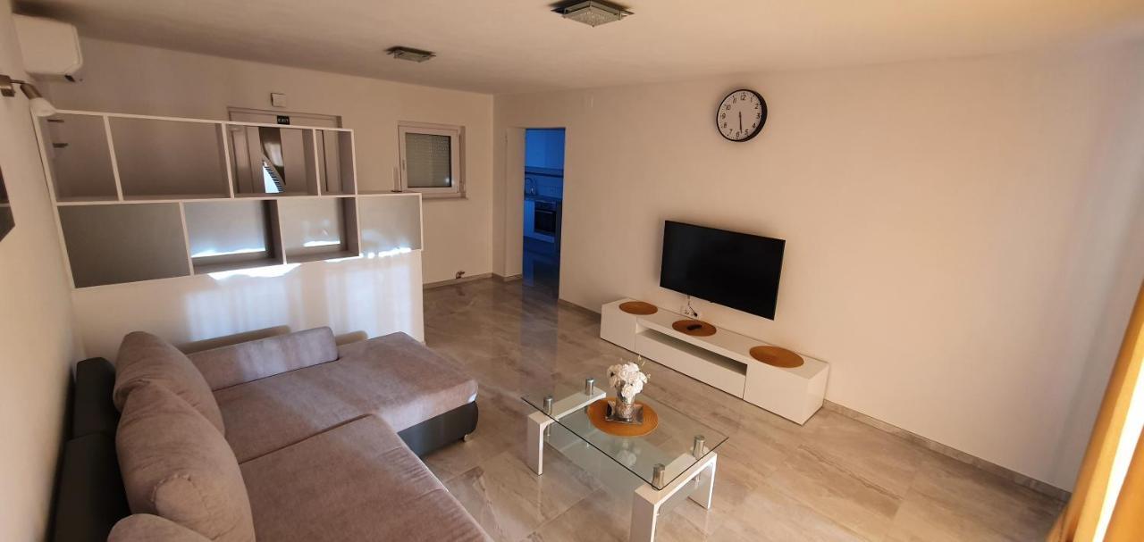 Apartmani Naomi&Leo Senj  Eksteriør bilde