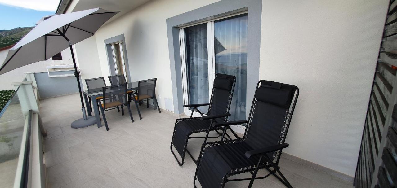 Apartmani Naomi&Leo Senj  Eksteriør bilde